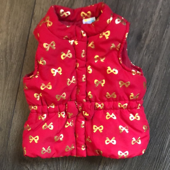 Red puffy baby vest 6-9 months - Picture 2 of 6